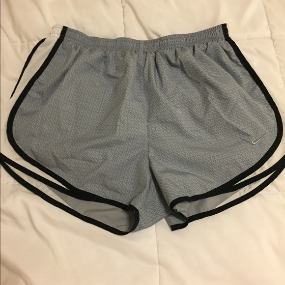 Nike running shorts SET of 2 - Picture 5 of 8